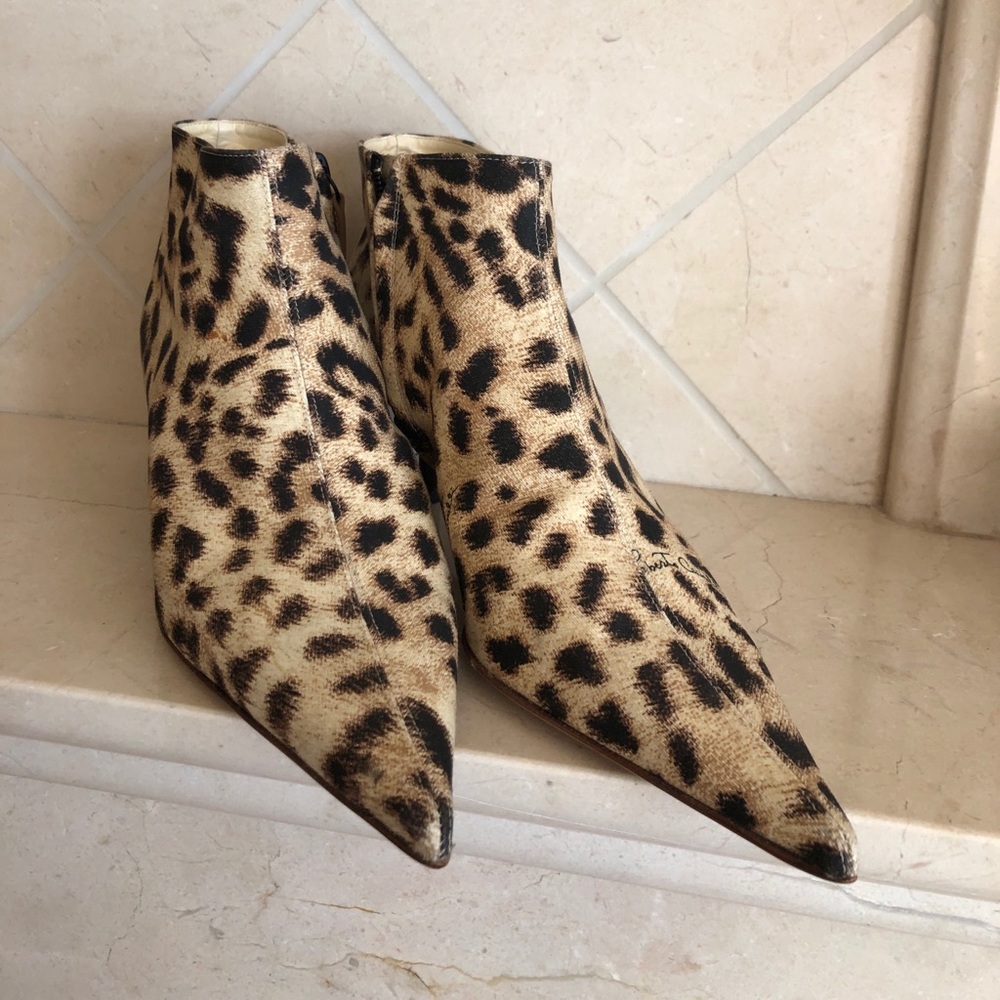 Roberto Cavalli never worn leopard ankle booties